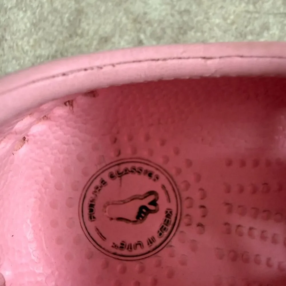 Native Jefferson water shoes girls 4 pink perforated slip on lightweight casual